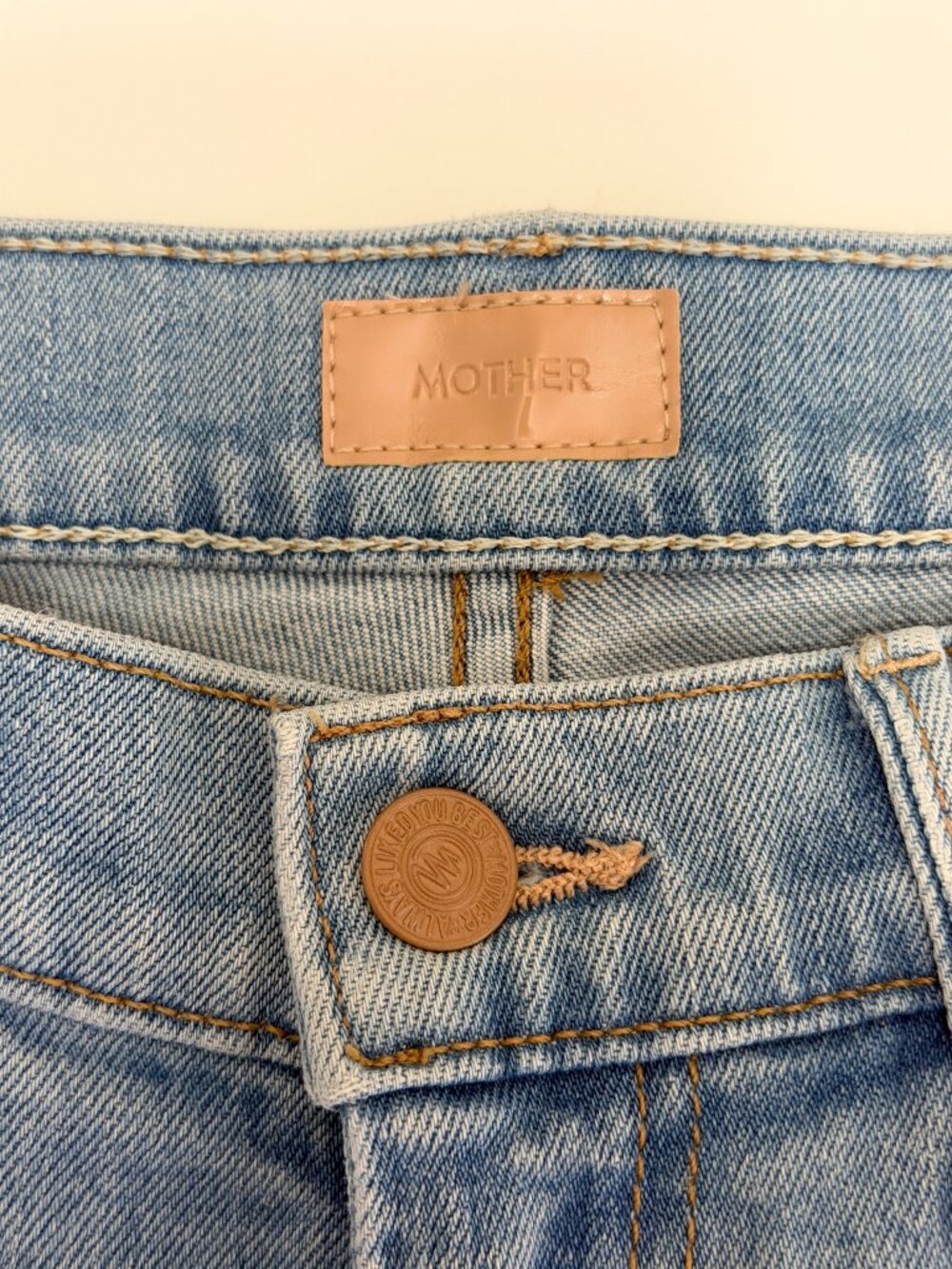 MOTHER The Weekender Fray Jeans Light Wash Frayed Hem Flare Sz 28